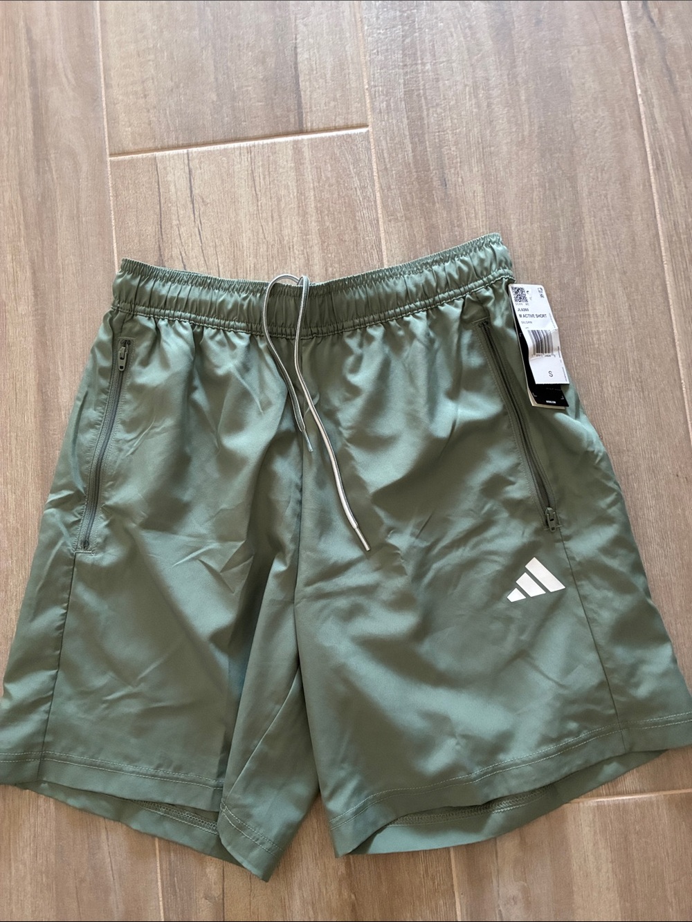 adidas Men’s Athletic Training Shorts-Size Small